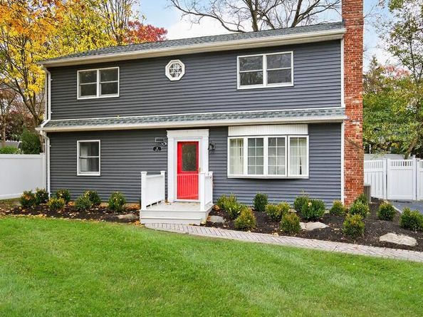 7 Claire Avenue, Huntington Station NY 11746