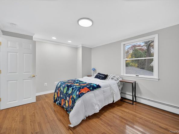 7 Claire Avenue, Huntington Station NY 11746