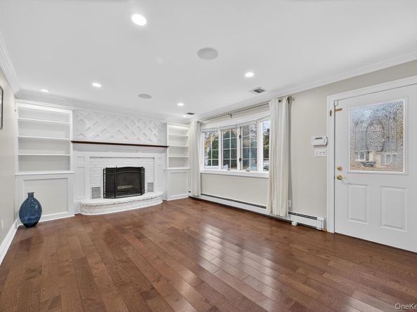 7 Claire Avenue, Huntington Station NY 11746