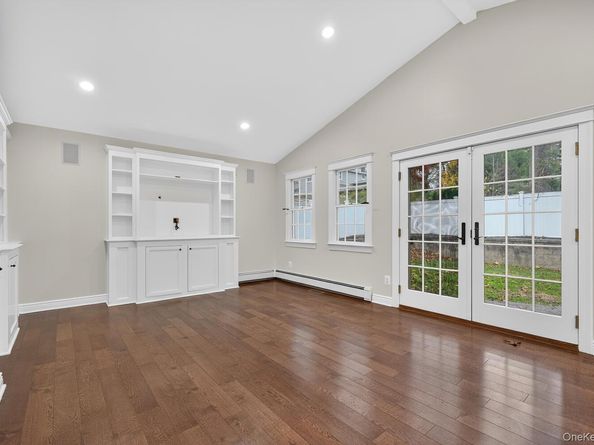 7 Claire Avenue, Huntington Station NY 11746