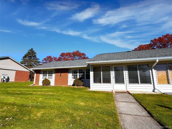 215 Woodbridge Drive A, Ridge NY 11961