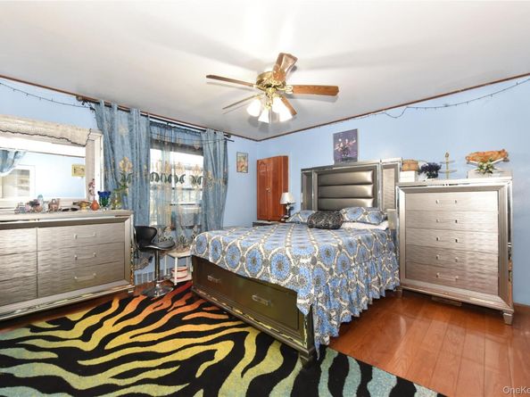 407 Second St Street, Elmont NY 11003