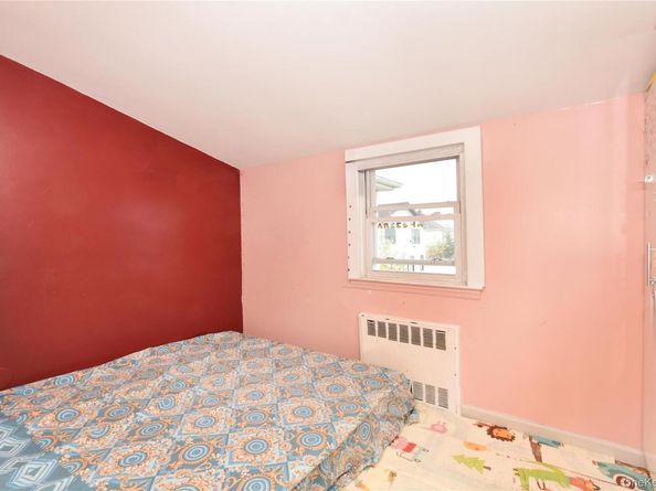 407 Second St Street, Elmont NY 11003