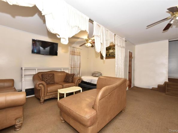 407 Second St Street, Elmont NY 11003