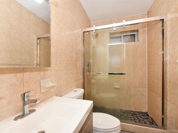 407 Second St Street, Elmont NY 11003