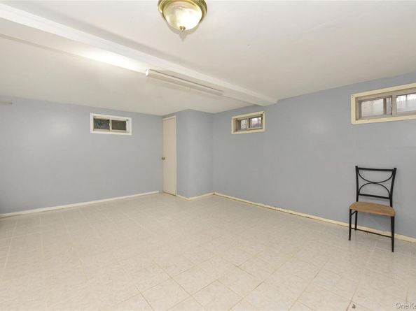 407 Second St Street, Elmont NY 11003