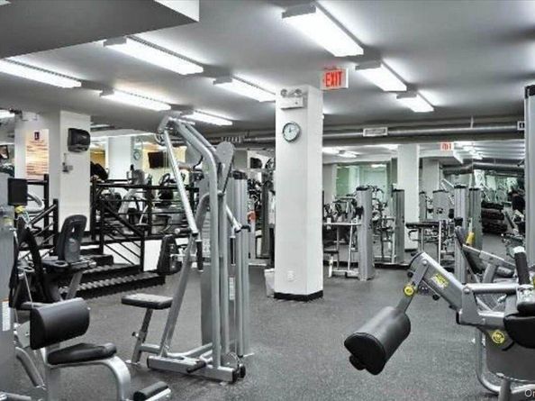 17-85 215th Street 1E, Bayside NY 11360