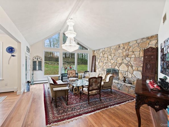 22 Franklin Drive, Mahopac NY 10541