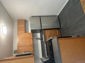 3121 Middletown Road, Bronx NY 10461