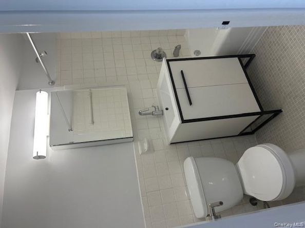 3121 Middletown Road, Bronx NY 10461