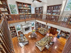 12 Donna Drive, Oyster Bay NY 11771