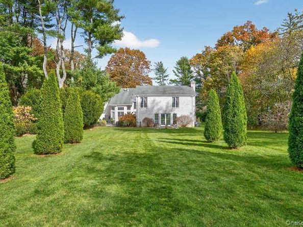 12 Donna Drive, Oyster Bay NY 11771