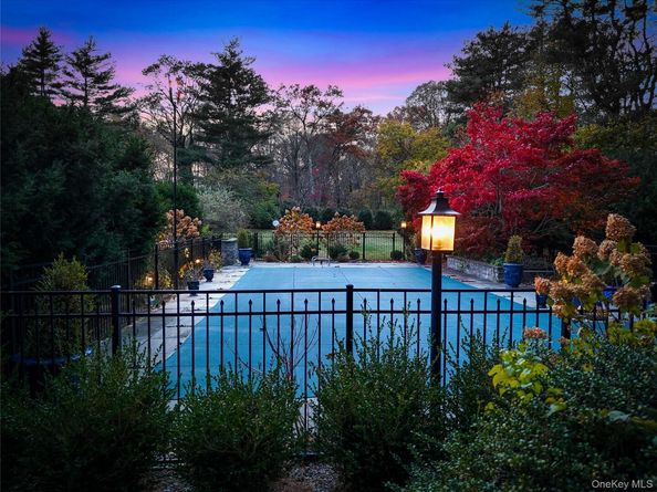 12 Donna Drive, Oyster Bay NY 11771