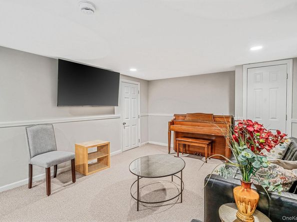 785 Franklyn Avenue, Bohemia NY 11716