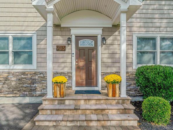 785 Franklyn Avenue, Bohemia NY 11716