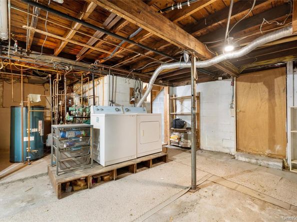 20 Stony Road, Stony Brook NY 11790