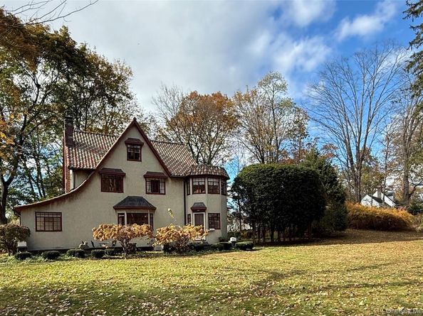31 Laurel Drive, Mount Kisco NY 10549