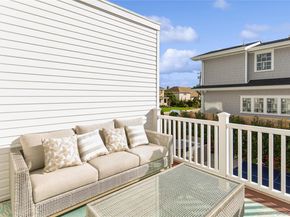 2 Leamington St, Lido Beach NY 11561