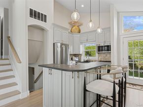 2 Leamington St, Lido Beach NY 11561