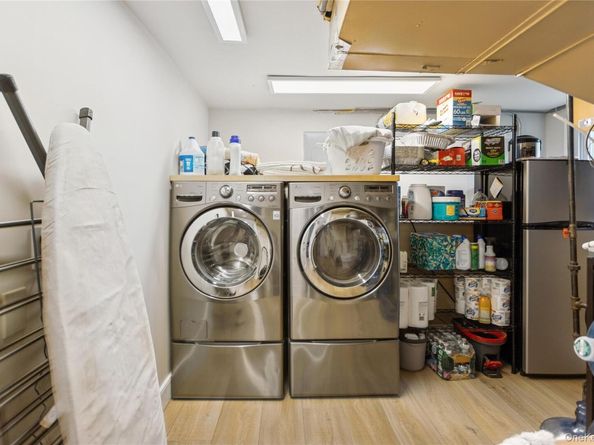 2 Leamington St, Lido Beach NY 11561