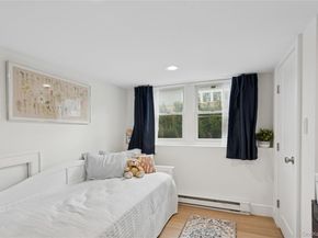 2 Leamington St, Lido Beach NY 11561