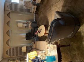 372 Woodbridge Lane, Jericho NY 11753