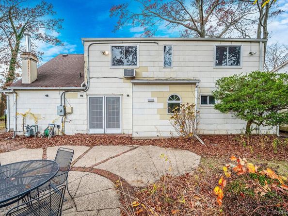 23 Dellmarie Lane, Nesconset NY 11767