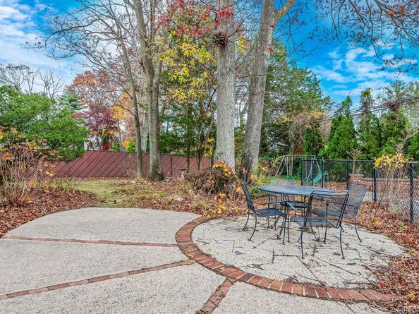 23 Dellmarie Lane, Nesconset NY 11767