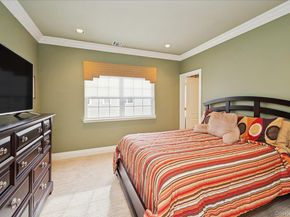 51 Windwatch Dr. Drive 51, Hauppauge NY 11788