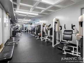 152-18 Union Turnpike 204K, Flushing NY 11367