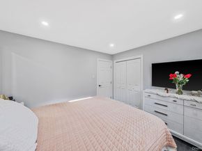 616 Kenmore Avenue, Copiague NY 11726