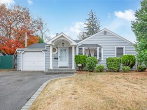 254 W 1st Street, West Islip NY 11795