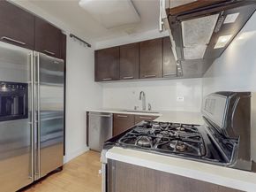 64-05 Yellowstone Boulevard 409, Forest Hills NY 11375