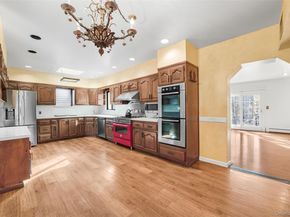 94 Parkway E, Mount Vernon NY 10552