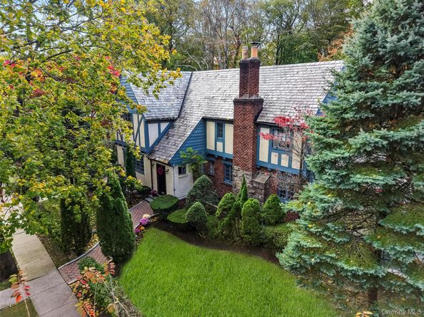 94 Parkway E, Mount Vernon NY 10552