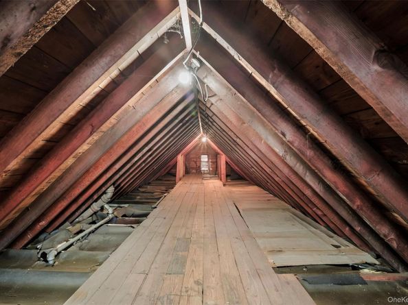 94 Parkway E, Mount Vernon NY 10552