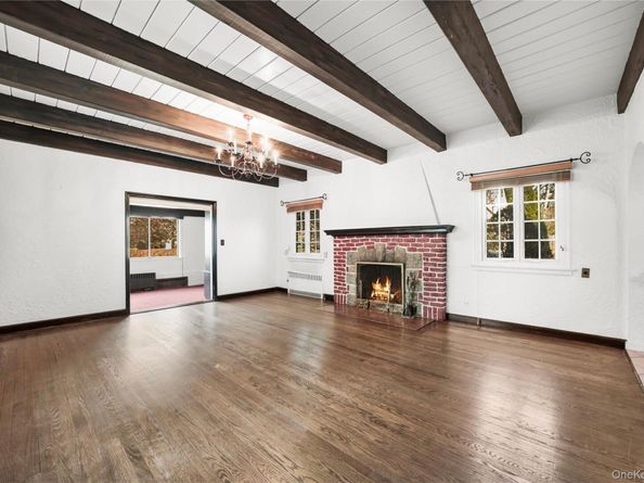 94 Parkway E, Mount Vernon NY 10552