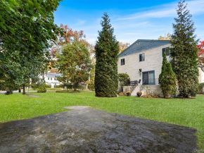 94 Parkway E, Mount Vernon NY 10552