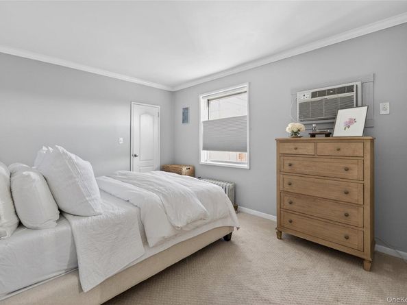 360 Stewart Avenue 3F, Garden City NY 11530