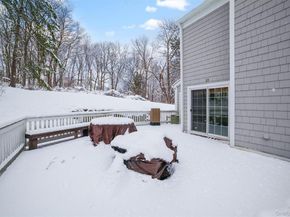 23 Berrybush Lane, Hastings-on-Hudson NY 10706