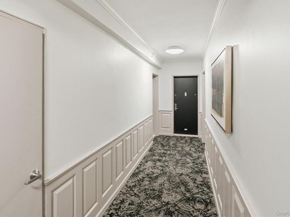 25 Chapel Pl. 1B, Great Neck NY 11021