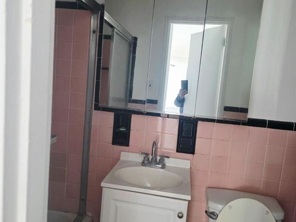 16420 Highland Avenue 2V, Jamaica Hills NY 11432