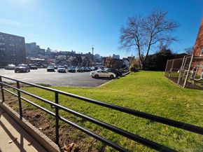 16420 Highland Avenue 2V, Jamaica Hills NY 11432