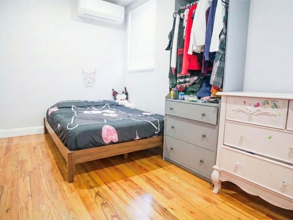 130-05 135th Place, South Ozone Park NY 11420