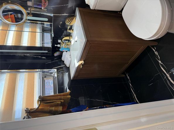 61-15 98th Street 8K, Rego Park NY 11374