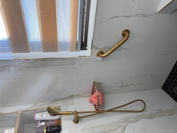 61-15 98th Street 8K, Rego Park NY 11374