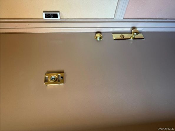 61-15 98th Street 8K, Rego Park NY 11374