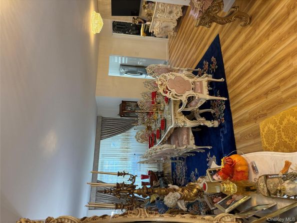 61-15 98th Street 8K, Rego Park NY 11374