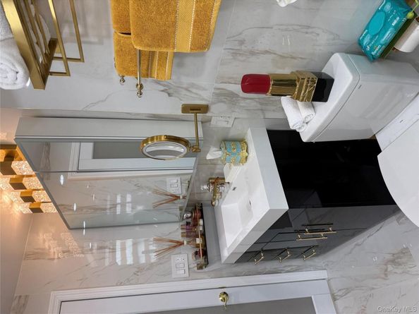 61-15 98th Street 8K, Rego Park NY 11374