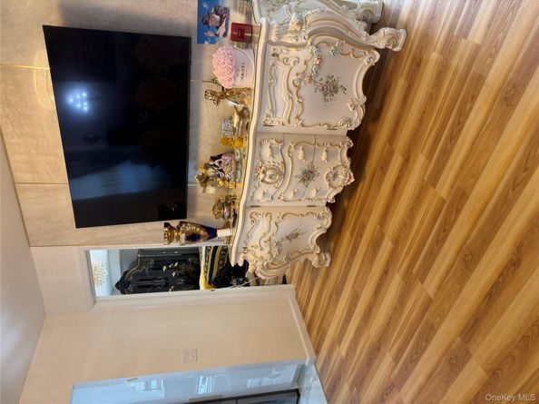 61-15 98th Street 8K, Rego Park NY 11374